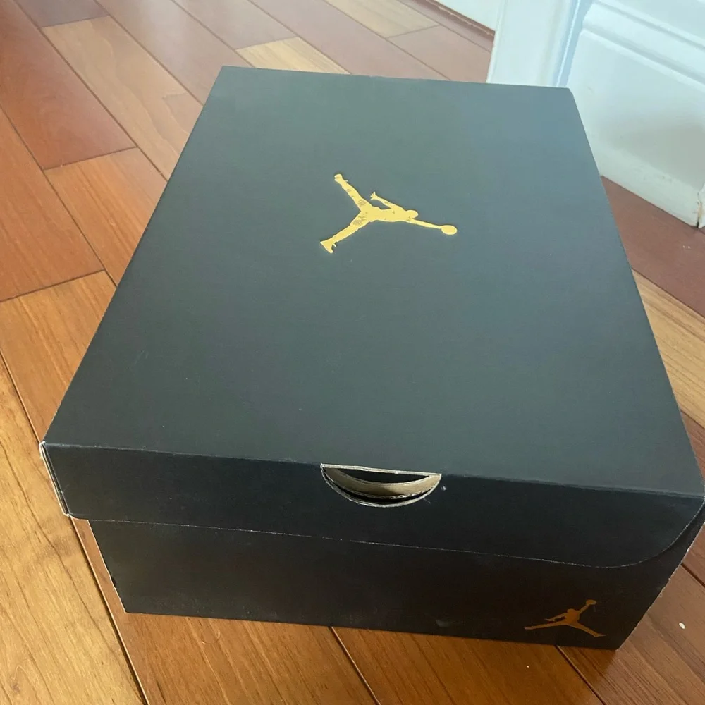 Jordan Sneakers in Gray and White - Picture 9 of 12